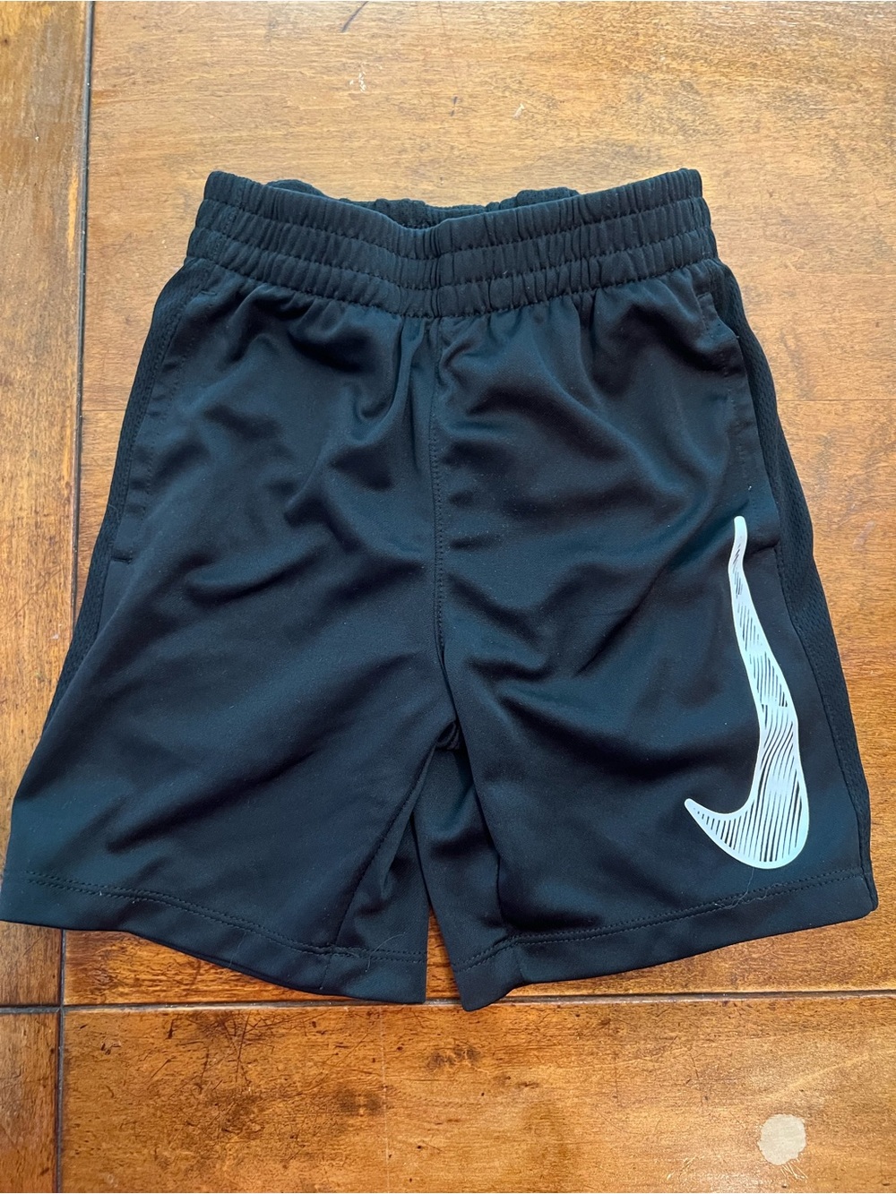 Nike Dri-FIT Boys Black Athletic Shorts Size 6 5-6 Years Swoosh